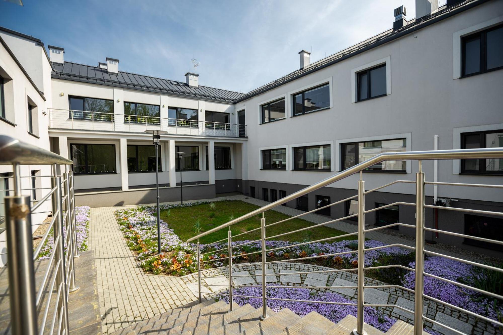 Centrum Rehabilitacji Spolecznej I Zawodowej Zaz Sloneczne Wzgorze Tarnow Exterior photo