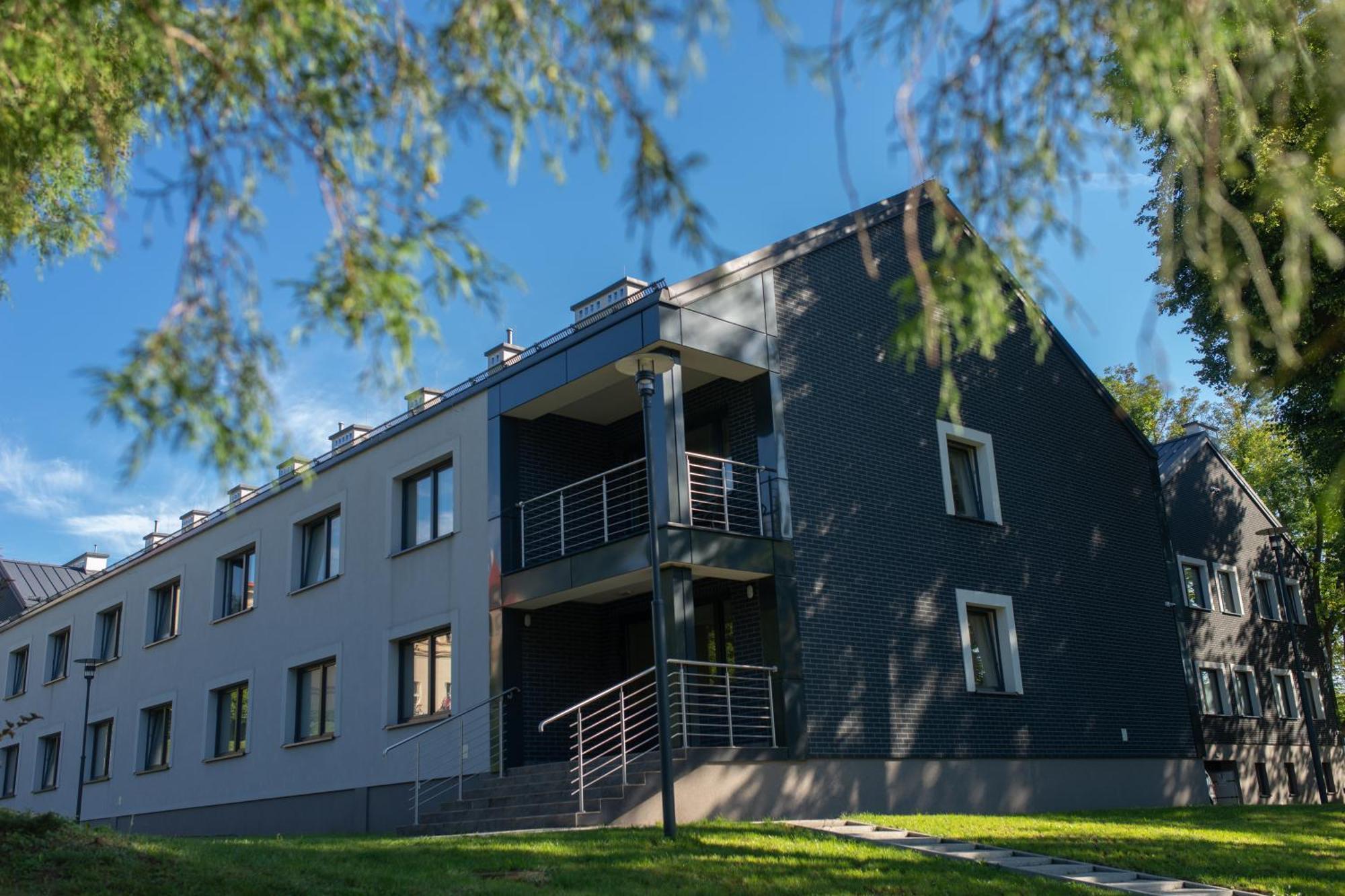 Centrum Rehabilitacji Spolecznej I Zawodowej Zaz Sloneczne Wzgorze Tarnow Exterior photo